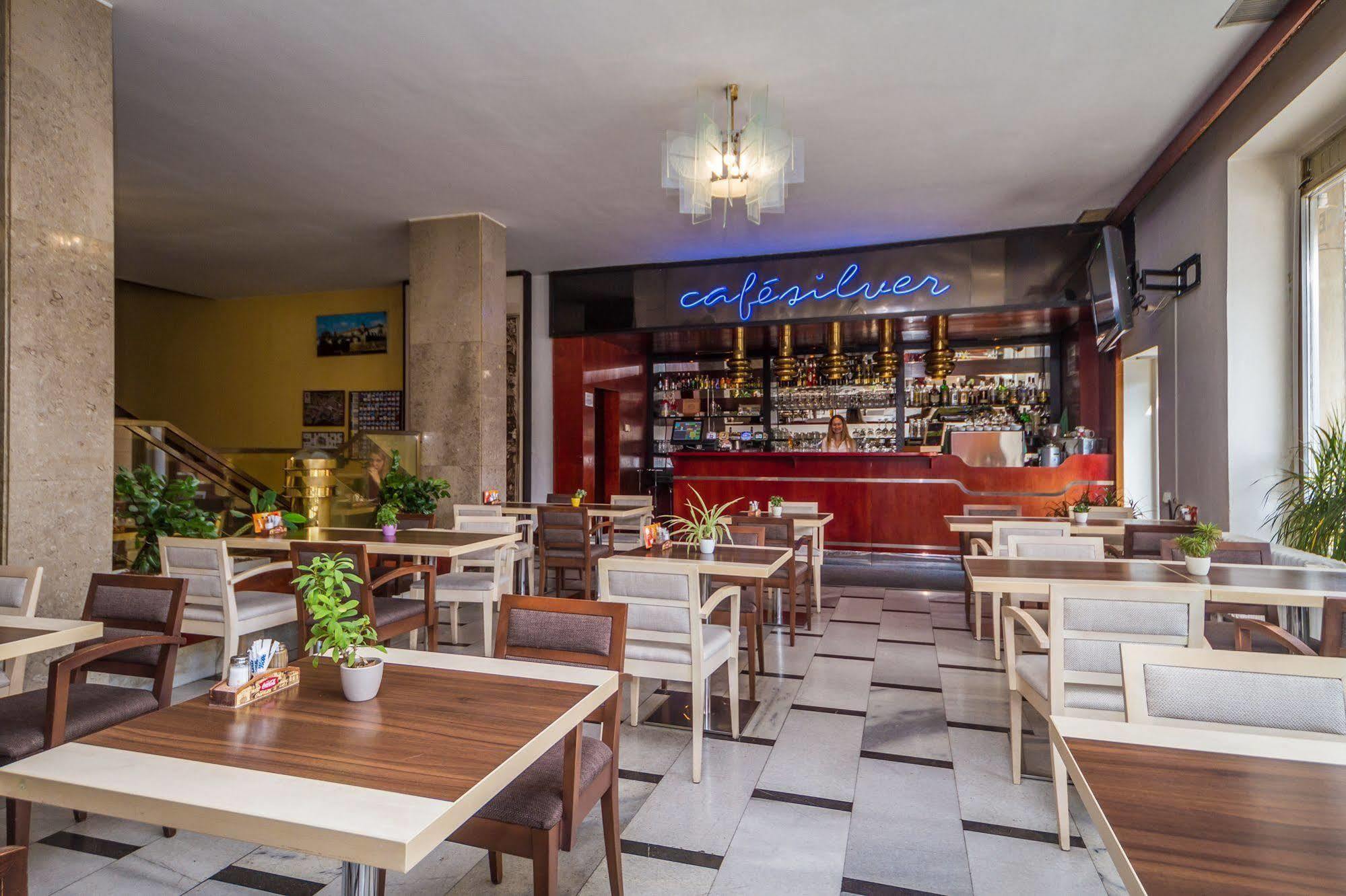 Lh Hotel Medinek Old Town Кутна-Гора Экстерьер фото